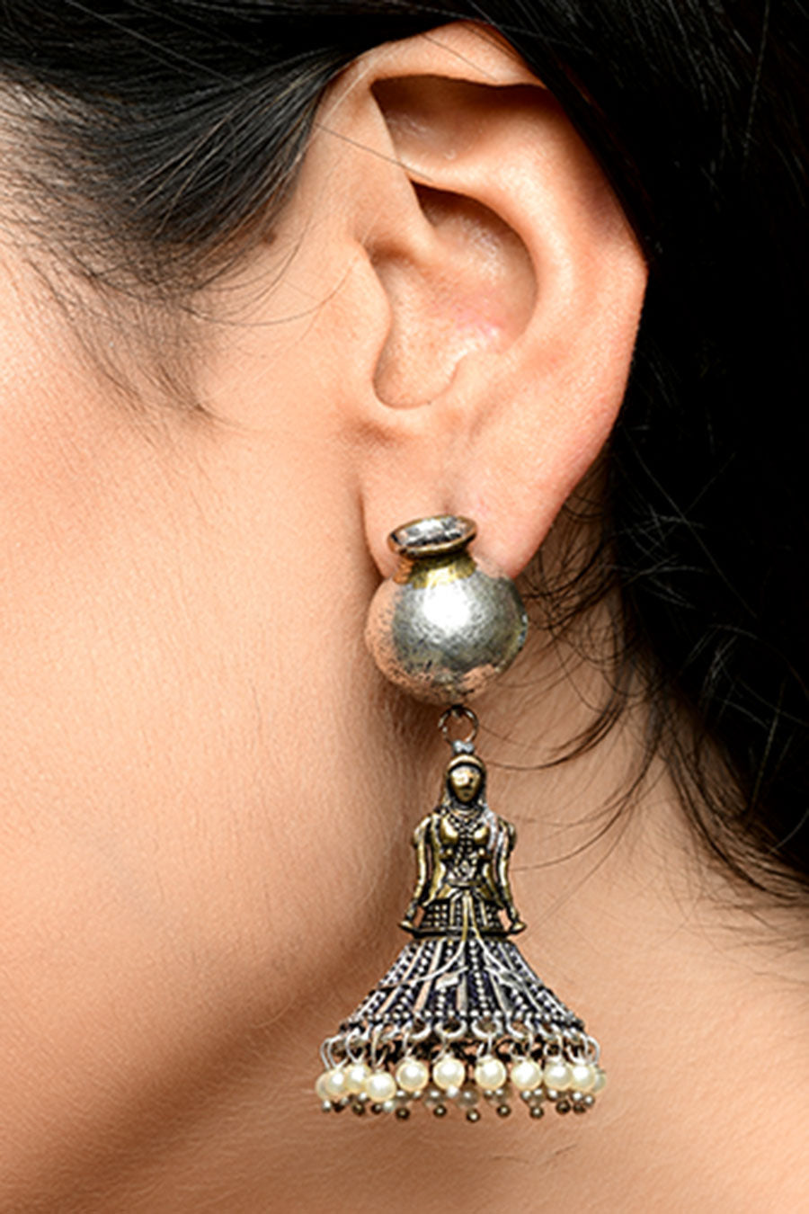 Handcrafted Earring Pair - Ramanika