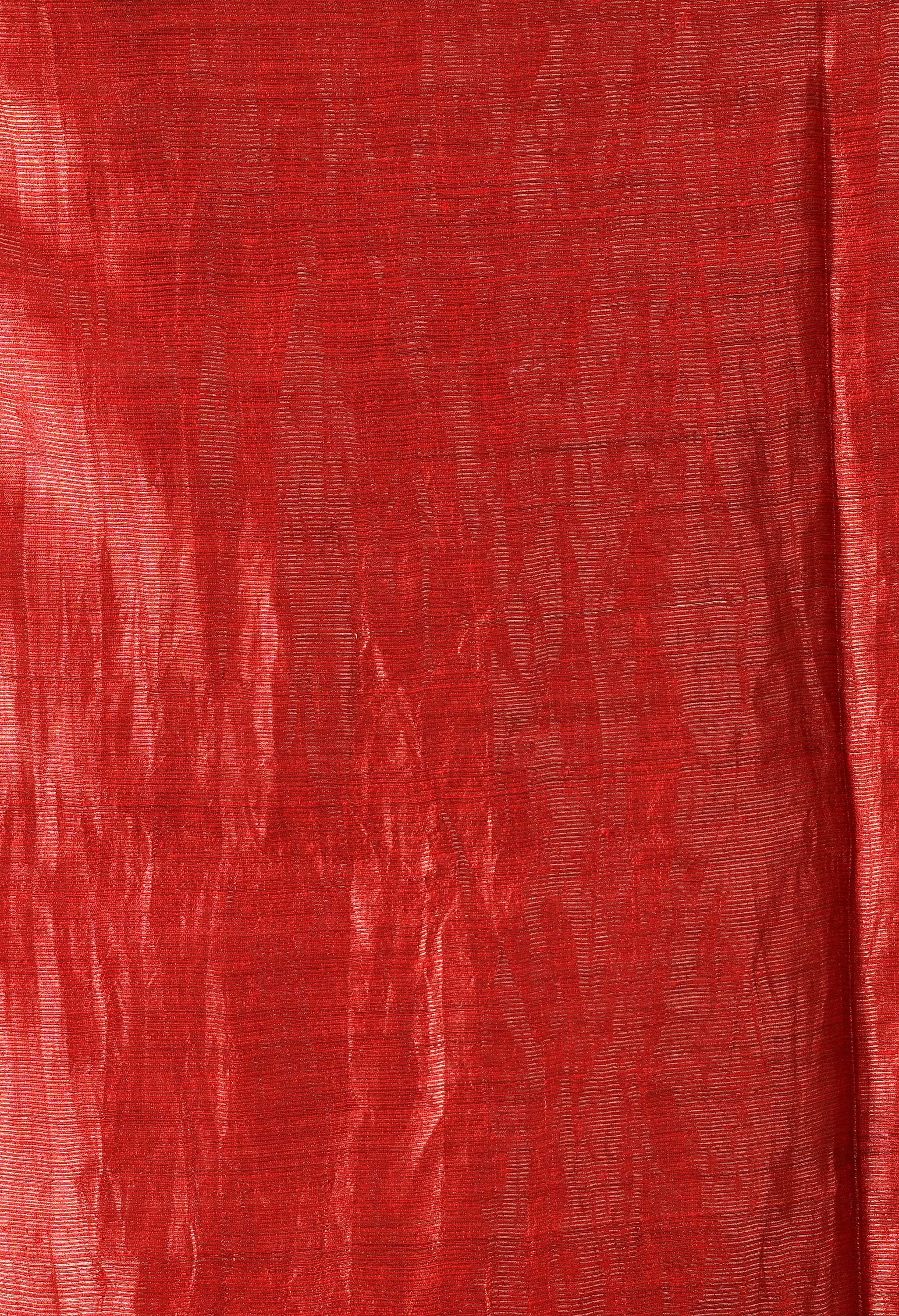 Handwoven Matka Silk Saree with Zari Pallu and Running Blouse (Red)
